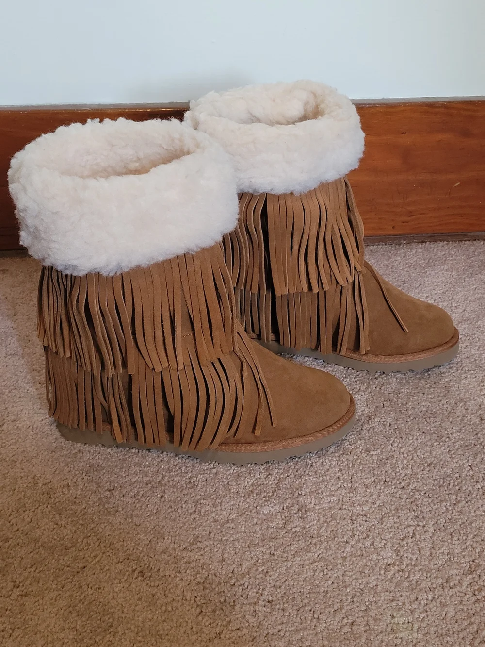 Shearling Cuff Suede Fringe Wedge Winter Boots - Chestnut Womens Size 9 NWOT